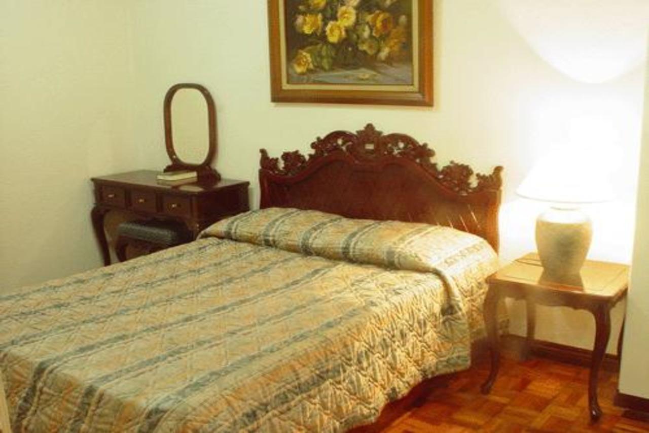 Citadel Inn Makati Makati City Екстериор снимка